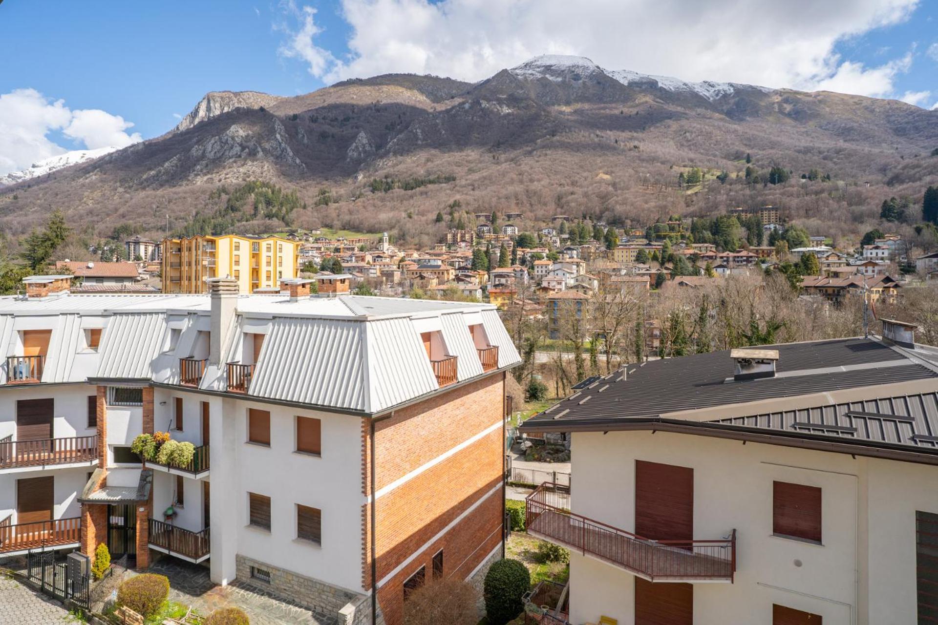 Mountain Lodging With Fireplace And Mountain View Barzio Kültér fotó